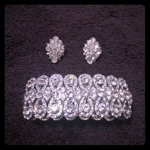 Earring and Bracelet Set